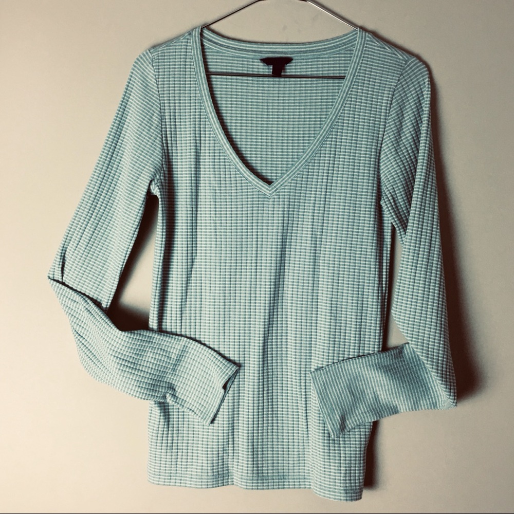 Aeropostale Women’s Long Sleeve Top, Size L